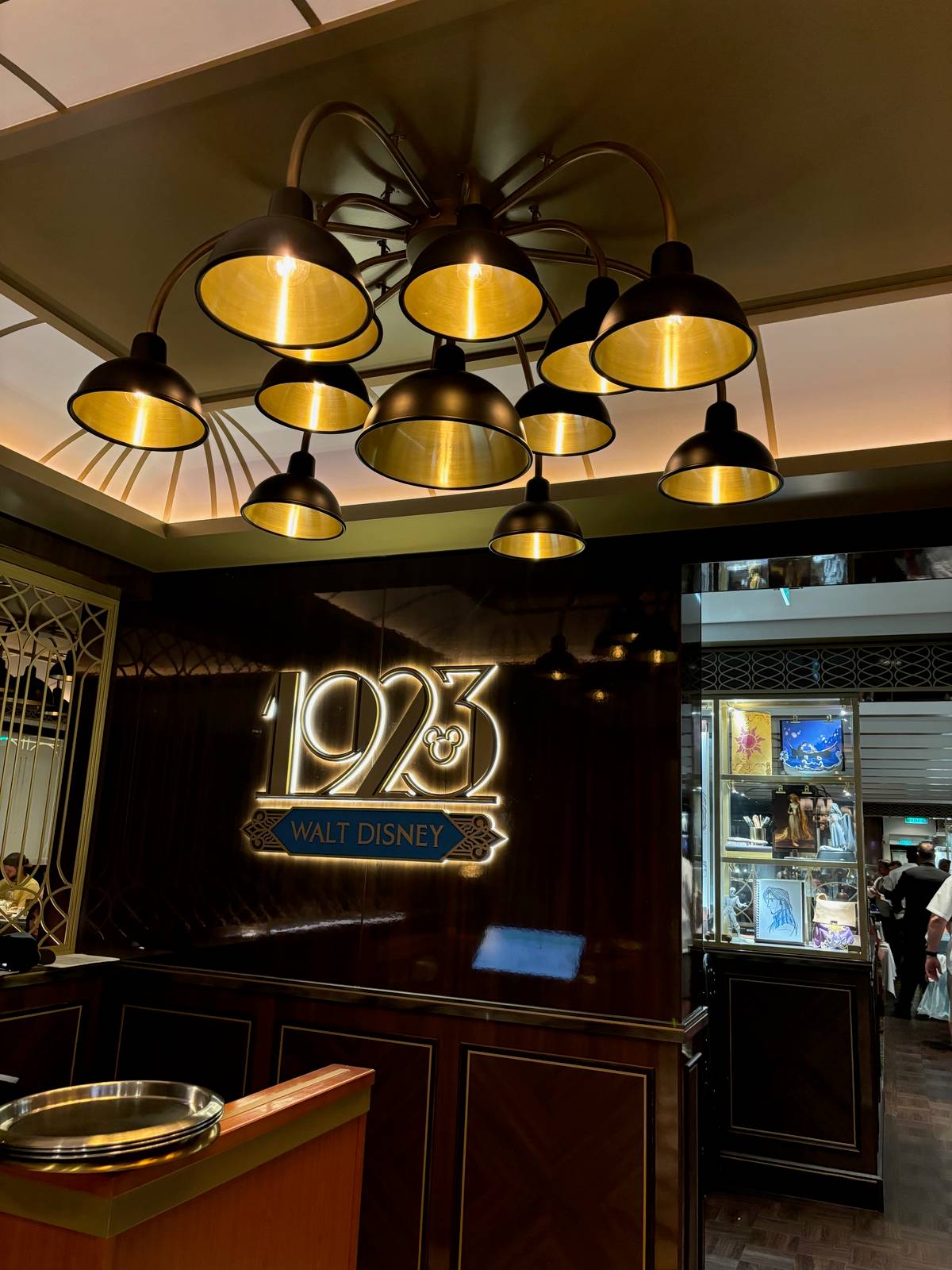 The 1923 specializes in California cuisine, celebrating the legacy of the Walt Disney company.